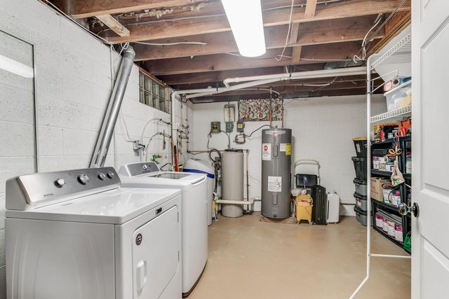 W4945 Harvest LANE, La Crosse, WI 54601