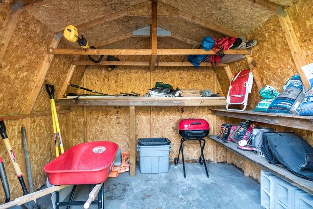 W4945 Harvest LANE, La Crosse, WI 54601