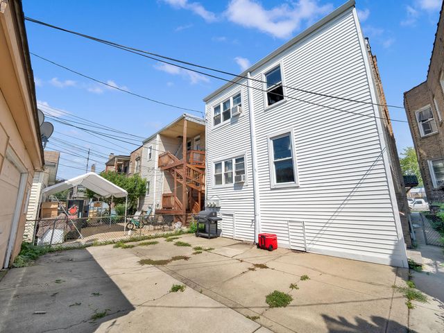 3529 W 63rd Place, Chicago, IL 60629