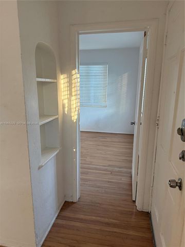 23 Majorca Ave 1, Coral Gables, FL 33134