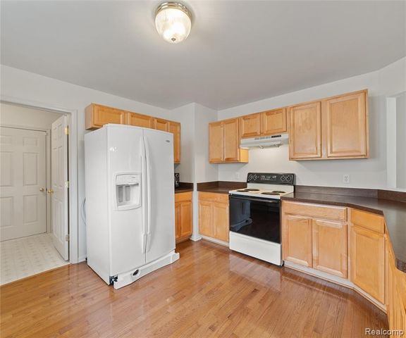 5864 Willow Ridge Drive, Ypsilanti, MI 48197