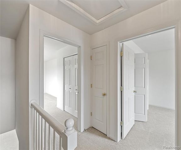 5864 Willow Ridge Drive, Ypsilanti, MI 48197