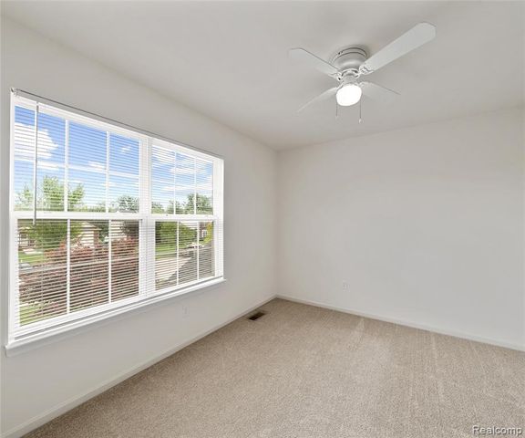 5864 Willow Ridge Drive, Ypsilanti, MI 48197