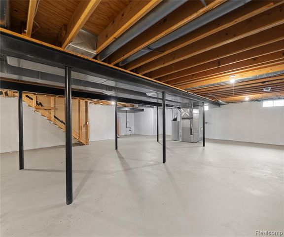 5864 Willow Ridge Drive, Ypsilanti, MI 48197