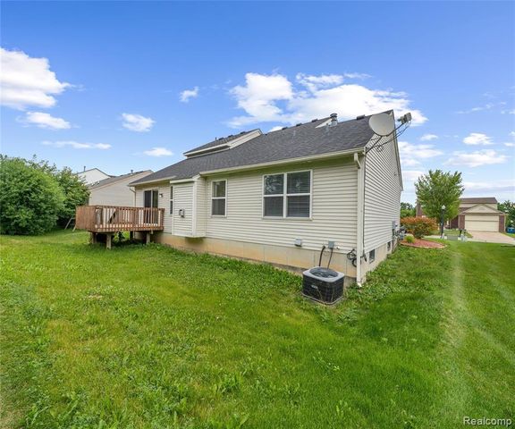 5864 Willow Ridge Drive, Ypsilanti, MI 48197