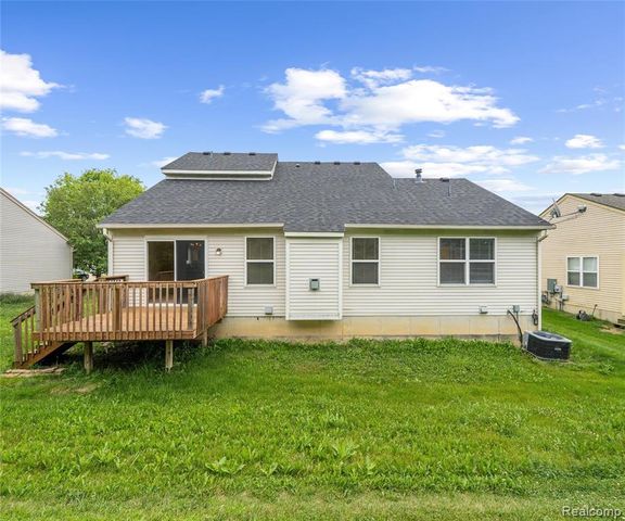 5864 Willow Ridge Drive, Ypsilanti, MI 48197