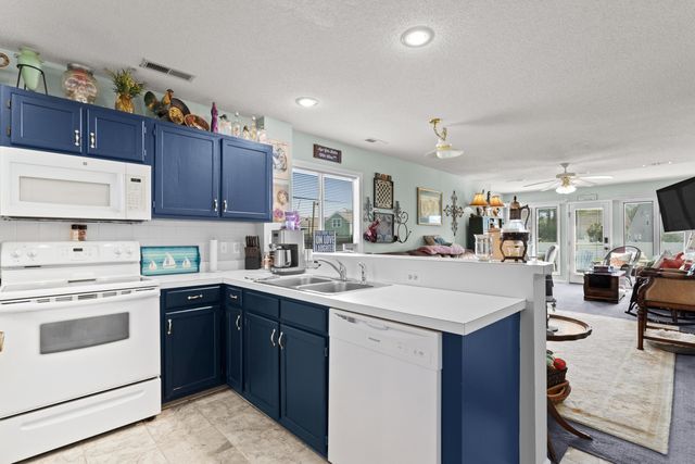 213 Landing Rd Apt A, North Myrtle Beach, SC 29582