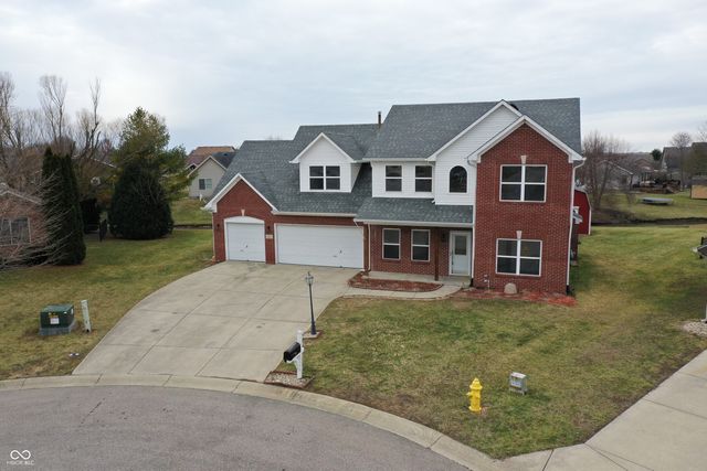 54 Spring Lake Court, Trafalgar, IN 46181