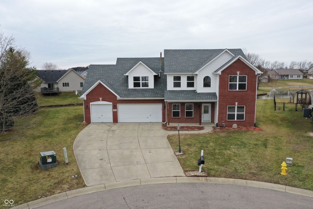 54 Spring Lake Court, Trafalgar, IN 46181