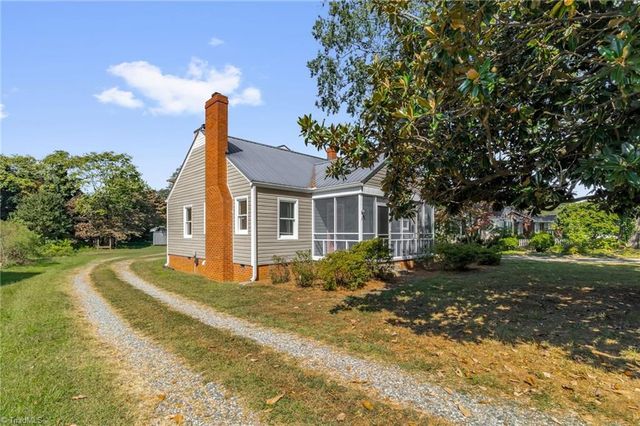 3423 Summit Avenue, Greensboro, NC 27405