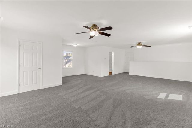 3423 Summit Avenue, Greensboro, NC 27405