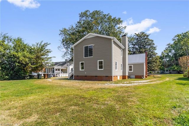 3423 Summit Avenue, Greensboro, NC 27405