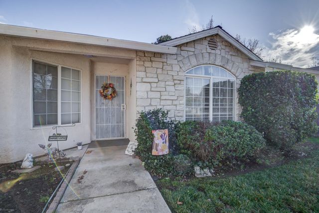 866 Fountain Circle, Redding, CA 96003