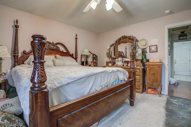 866 Fountain Circle, Redding, CA 96003