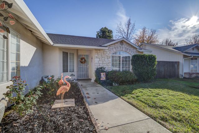 866 Fountain Circle, Redding, CA 96003