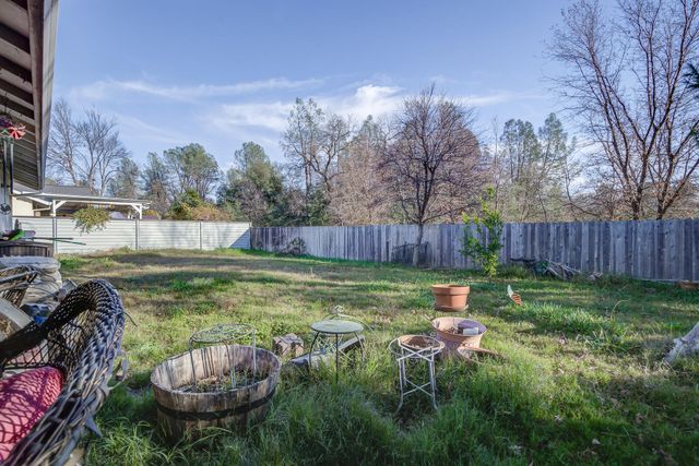 866 Fountain Circle, Redding, CA 96003