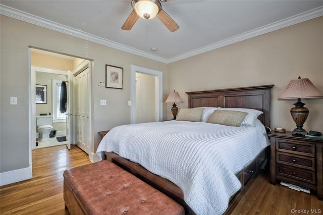 28 Lindbergh Street, Locust Valley, NY 11560