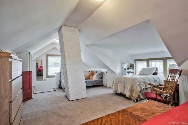 28 Lindbergh Street, Locust Valley, NY 11560