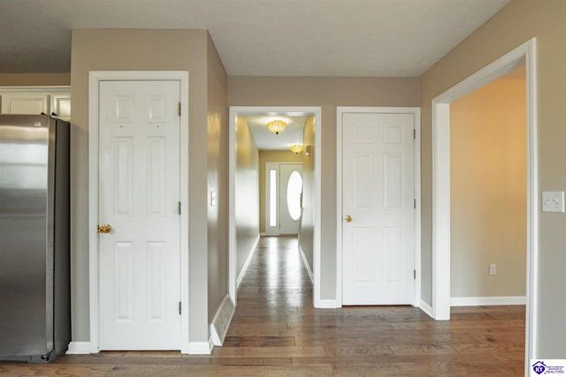 2528 Shadow Creek Lane, Elizabethtown, KY 42701