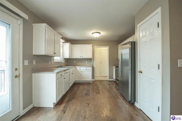2528 Shadow Creek Lane, Elizabethtown, KY 42701