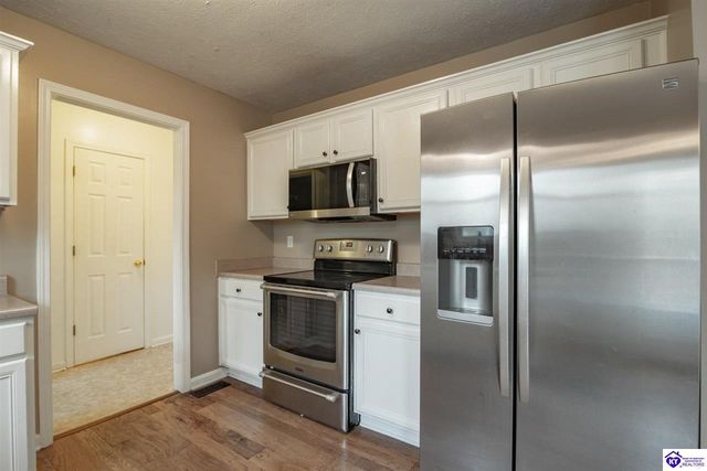 2528 Shadow Creek Lane, Elizabethtown, KY 42701