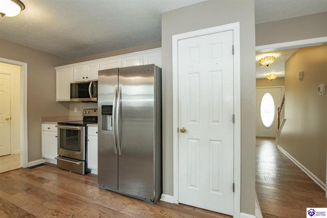 2528 Shadow Creek Lane, Elizabethtown, KY 42701