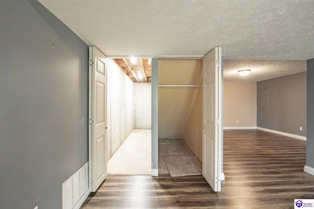 2528 Shadow Creek Lane, Elizabethtown, KY 42701