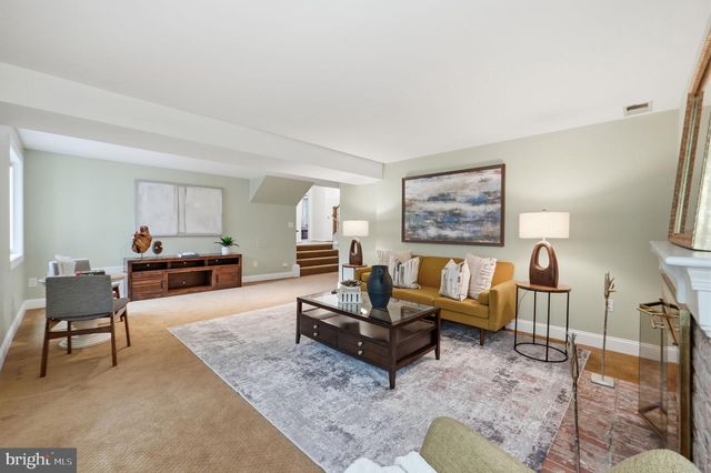 2023 FREEDOM LN, Falls Church, VA 22043
