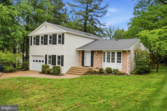 2023 FREEDOM LN, Falls Church, VA 22043