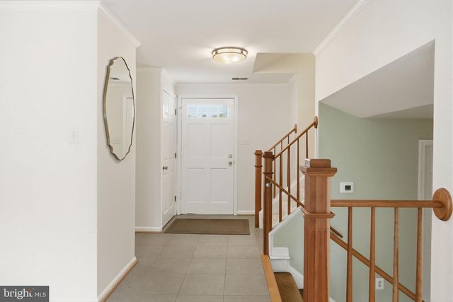 2023 FREEDOM LN, Falls Church, VA 22043