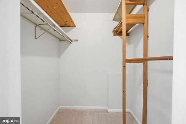 2023 FREEDOM LN, Falls Church, VA 22043