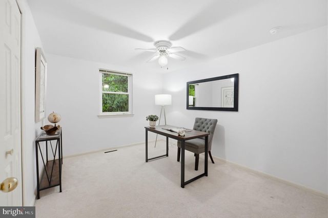 2023 FREEDOM LN, Falls Church, VA 22043
