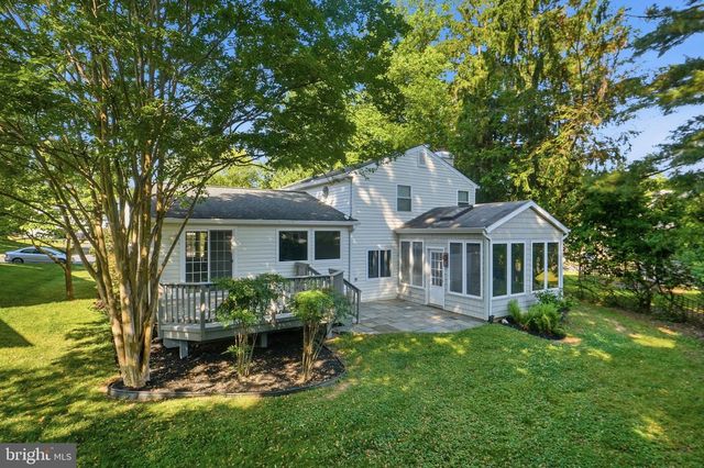 2023 FREEDOM LN, Falls Church, VA 22043