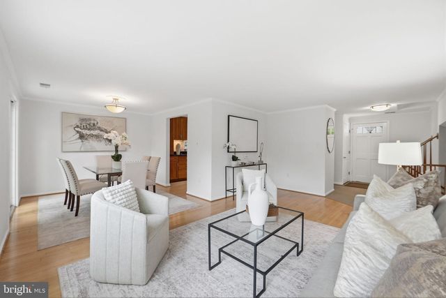 2023 FREEDOM LN, Falls Church, VA 22043