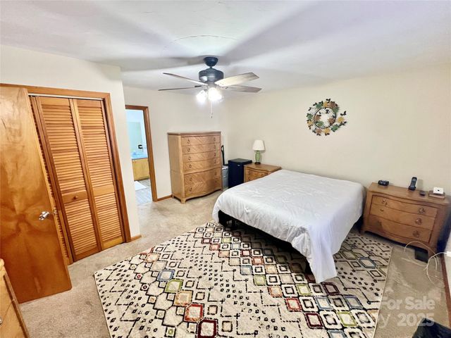 100 Steffey Lane, Taylorsville, NC 28681