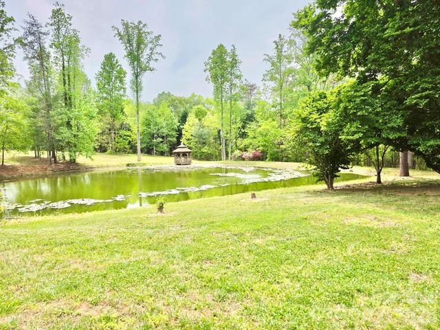 100 Steffey Lane, Taylorsville, NC 28681