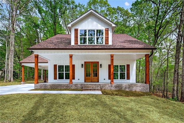 2206 N Asheboro School Road, Asheboro, NC 27205