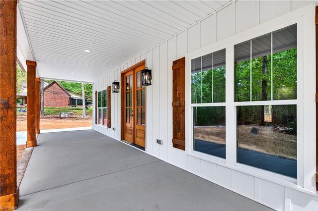 2206 N Asheboro School Road, Asheboro, NC 27205