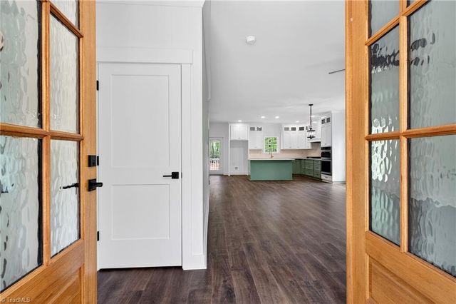 2206 N Asheboro School Road, Asheboro, NC 27205