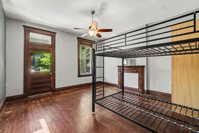 2200 W Clifton Avenue, Cincinnati, OH 45219