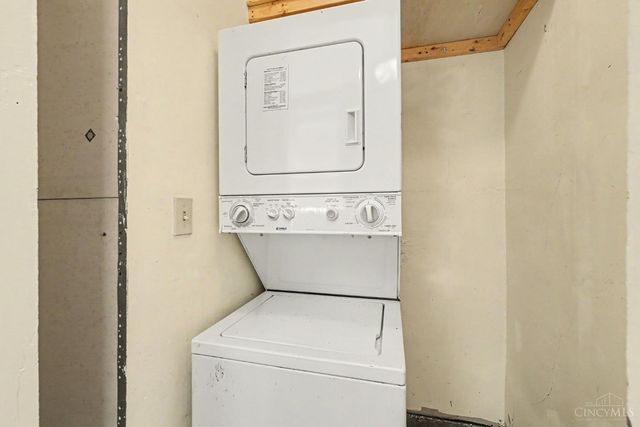 2200 W Clifton Avenue, Cincinnati, OH 45219