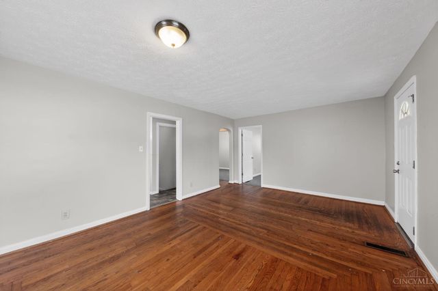 6924 Clovernook Avenue, North College Hill, OH 45231