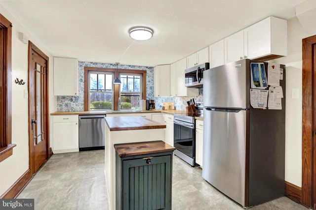 228 OLD YORK RD, Dillsburg, PA 17019