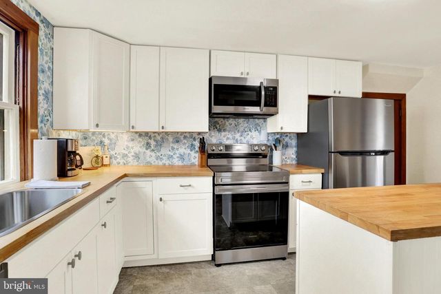 228 OLD YORK RD, Dillsburg, PA 17019