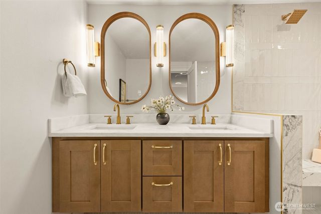 7727 19th Avenue NW, Seattle, WA 98117