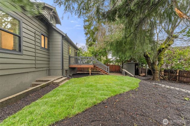 7727 19th Avenue NW, Seattle, WA 98117