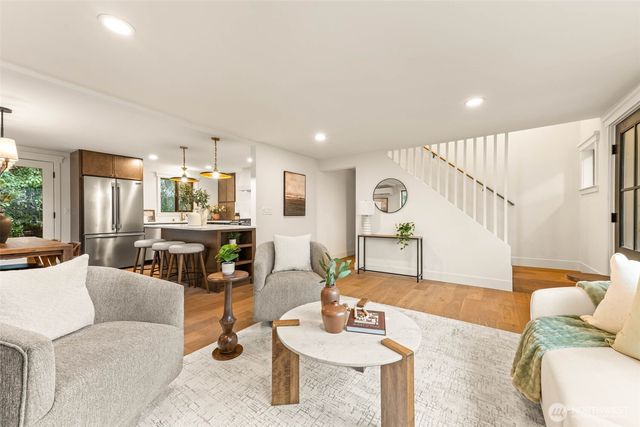 7727 19th Avenue NW, Seattle, WA 98117