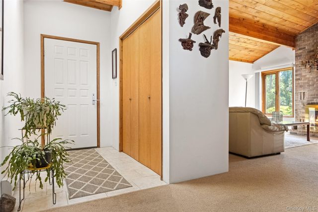 4 Bellview Drive, Valley Cottage, NY 10989