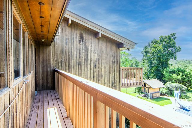 4 Bellview Drive, Valley Cottage, NY 10989