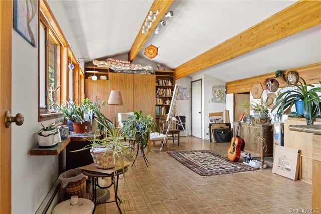 4 Bellview Drive, Valley Cottage, NY 10989